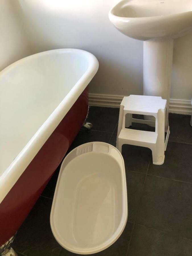 Renwick In The City Nelson, 10Min Walk To City Centre, Full Kitchen, Fast Fibre Wifi, Drive 13Min To Airport, 5Min To Hospital, Quiet Street, Dog Friendly エクステリア 写真