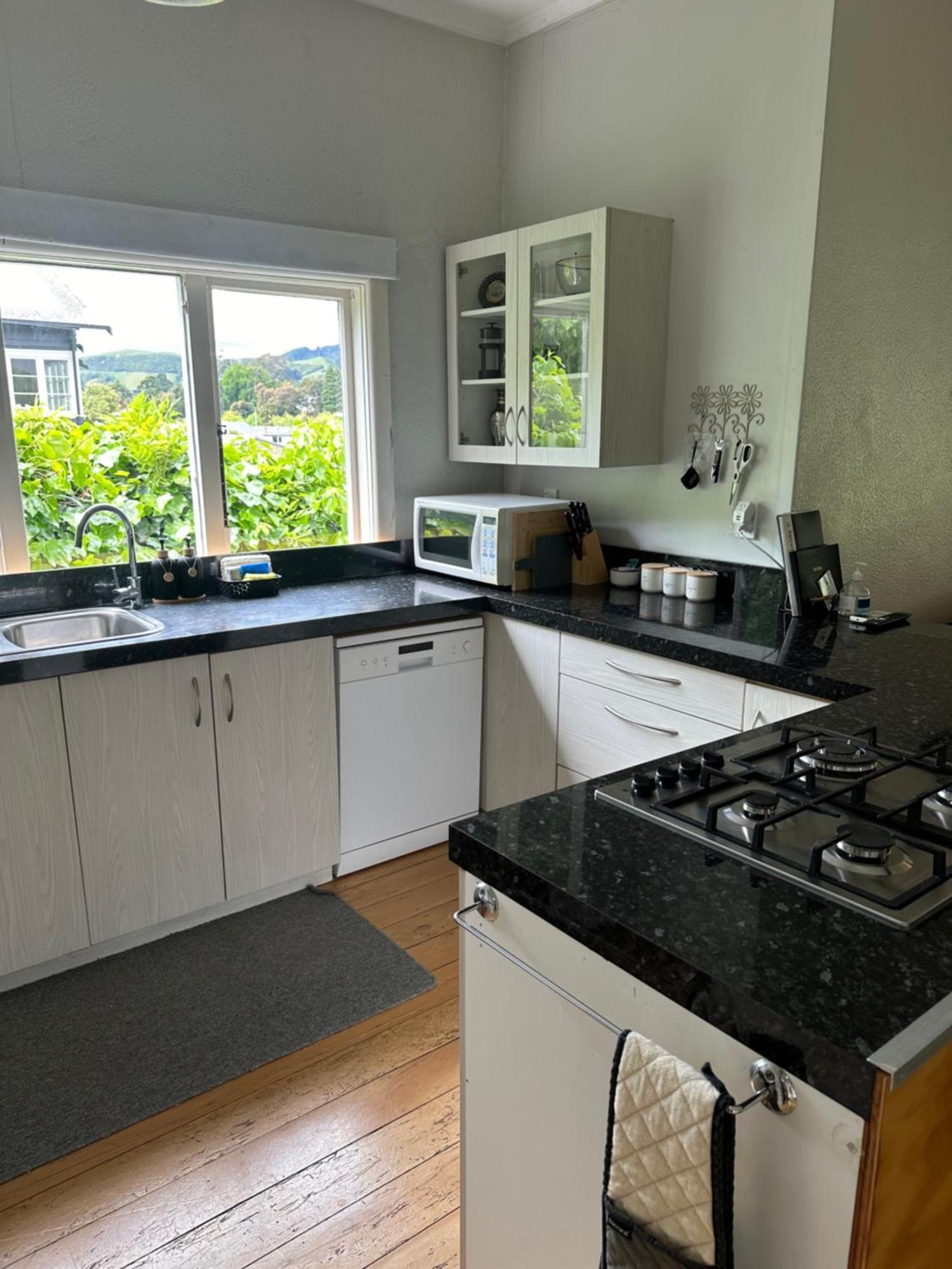 Renwick In The City Nelson, 10Min Walk To City Centre, Full Kitchen, Fast Fibre Wifi, Drive 13Min To Airport, 5Min To Hospital, Quiet Street, Dog Friendly エクステリア 写真