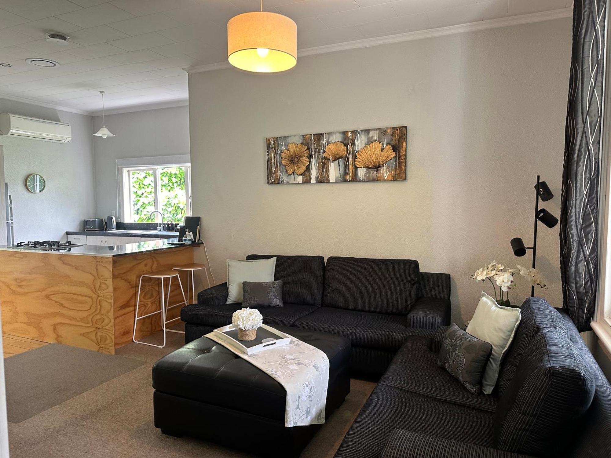 Renwick In The City Nelson, 10Min Walk To City Centre, Full Kitchen, Fast Fibre Wifi, Drive 13Min To Airport, 5Min To Hospital, Quiet Street, Dog Friendly エクステリア 写真