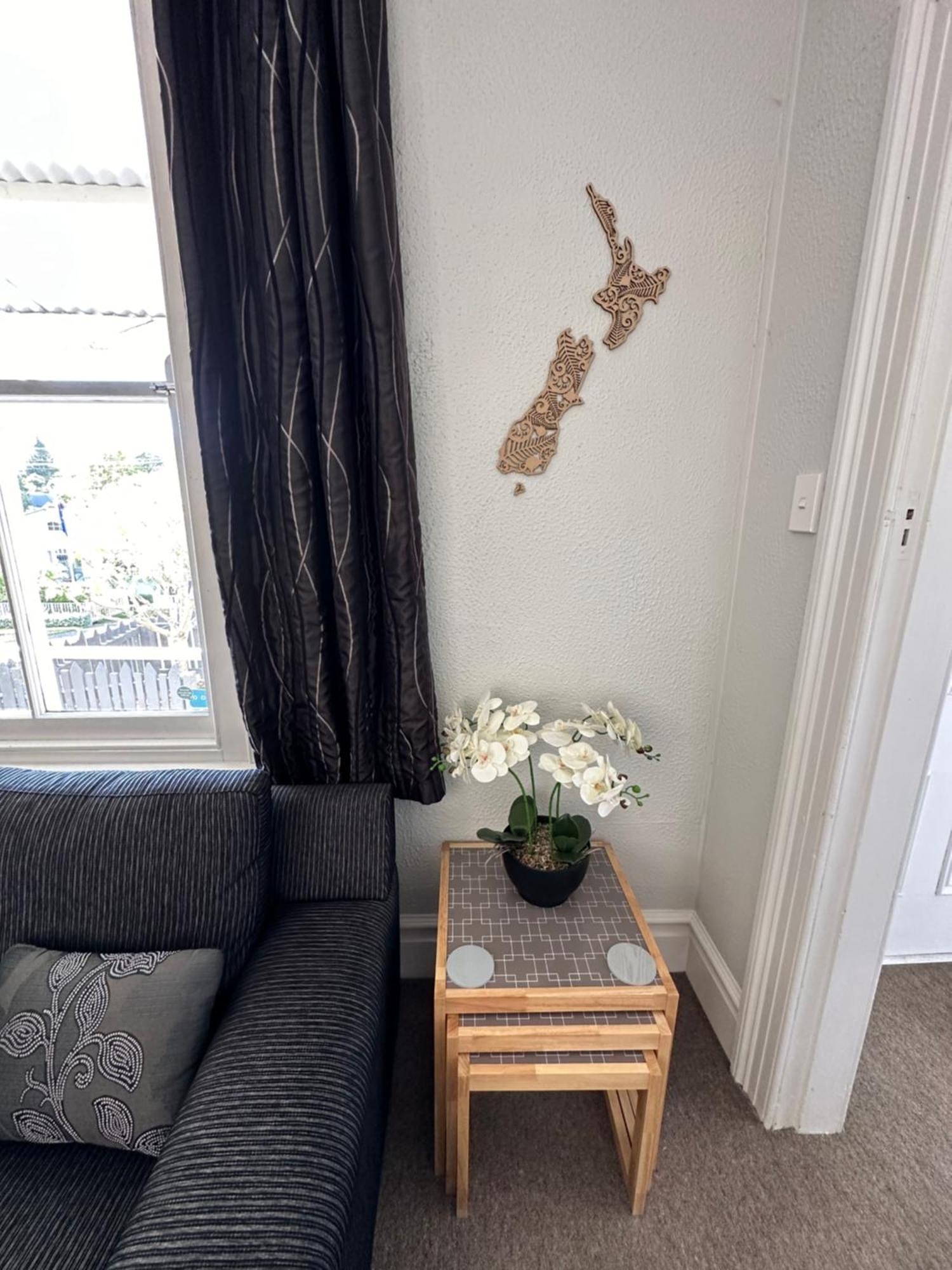 Renwick In The City Nelson, 10Min Walk To City Centre, Full Kitchen, Fast Fibre Wifi, Drive 13Min To Airport, 5Min To Hospital, Quiet Street, Dog Friendly エクステリア 写真